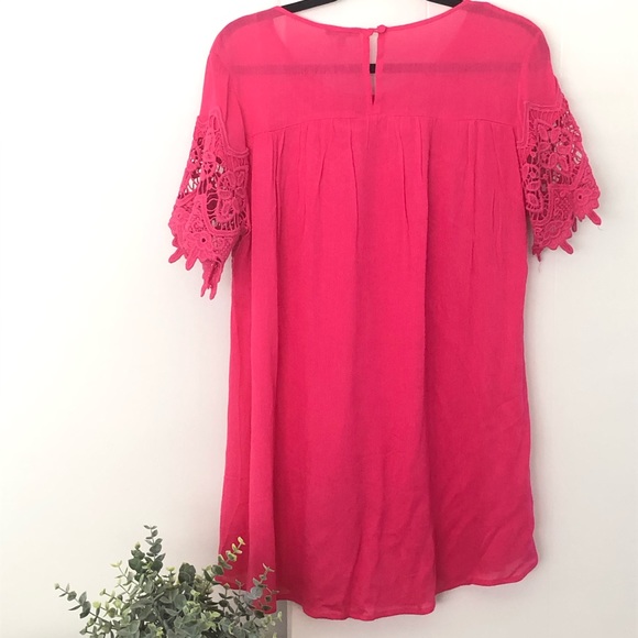 Jodifl Top with Lace Detail - Picture 2 of 4